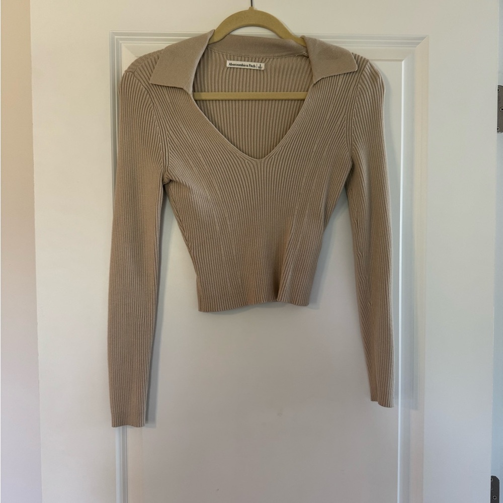 Abercrombie & Fitch Tan Ribbed V-Neck Sweater